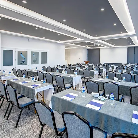 科尼亚贝拉酒店 酒店 4*