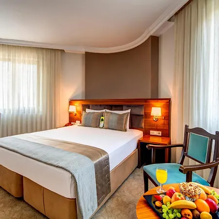 Bera Hotel 4*