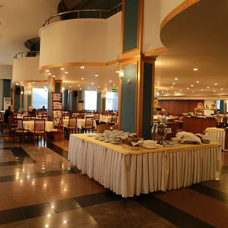 Bera Hotel 4*