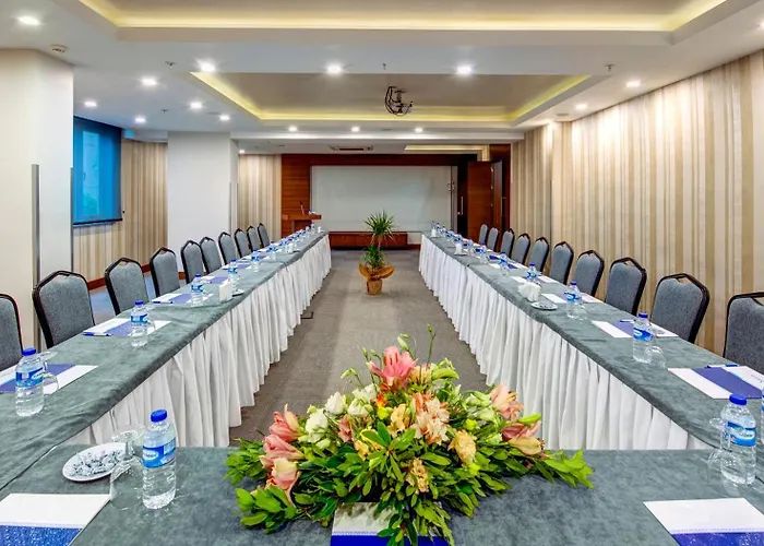 科尼亚贝拉酒店 4*