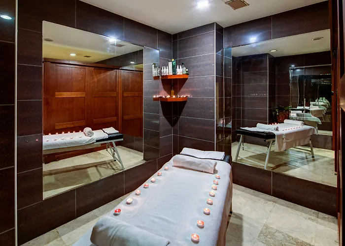 科尼亚贝拉酒店 酒店 4*